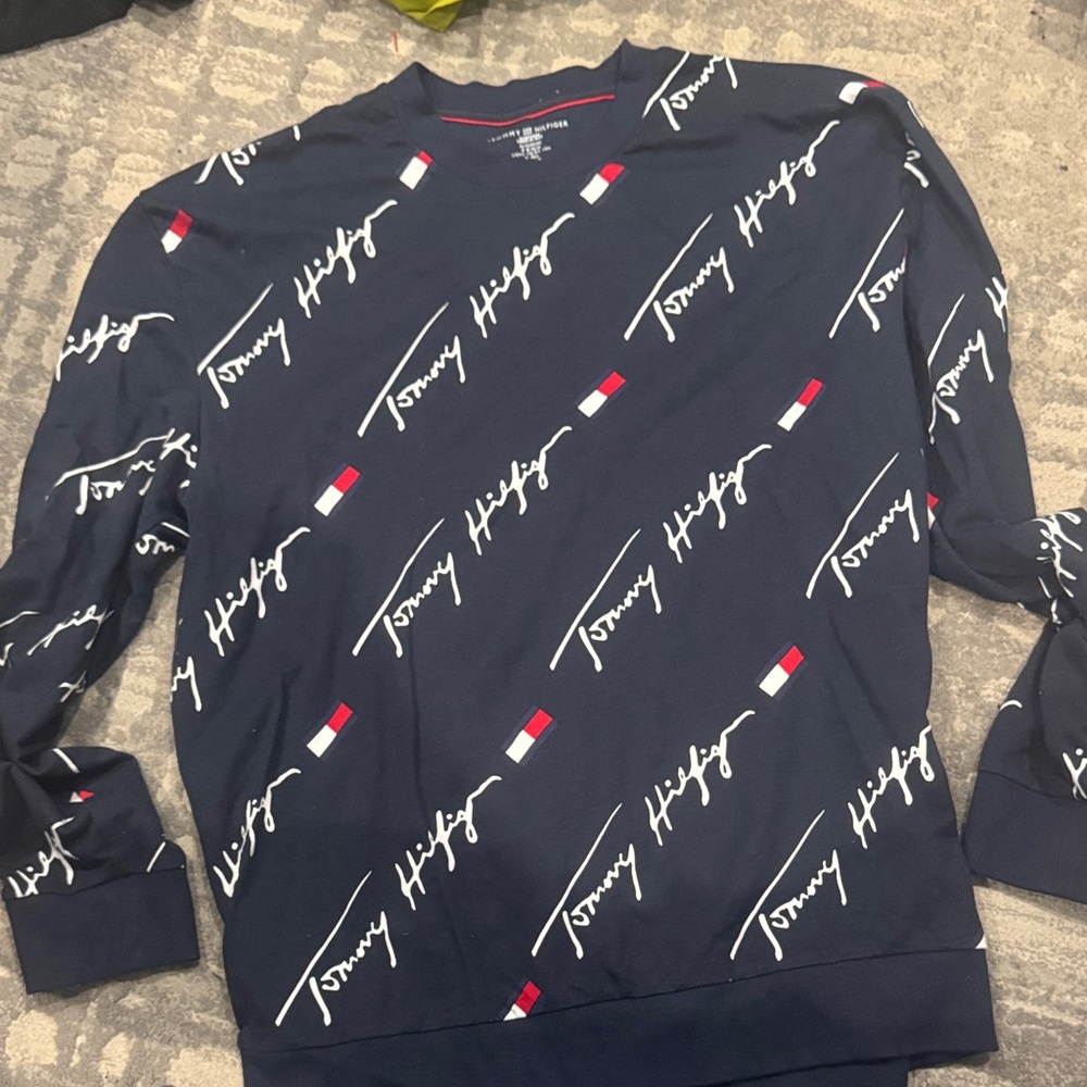 Tommy Hilfiger Navy Crewneck Sweater with Script Logo and Flag Accents